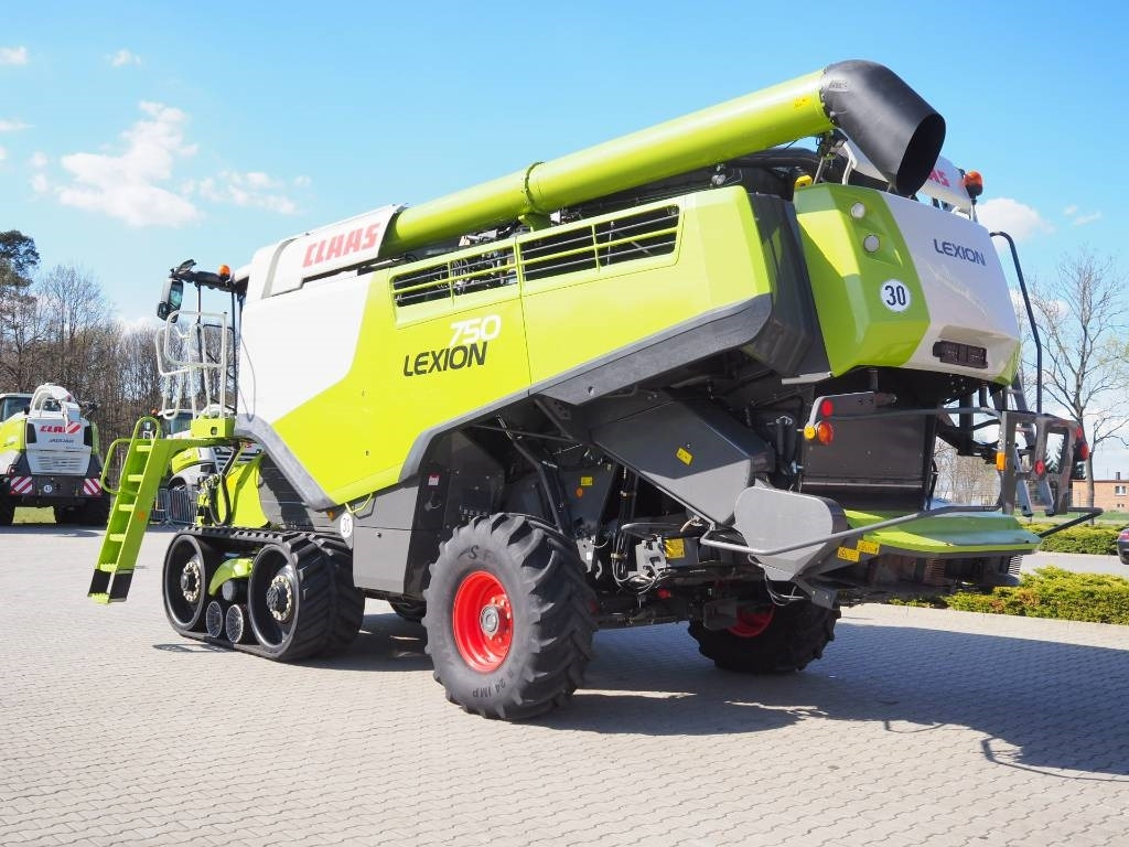 Claas Lexion 750TT GPS + V930 - Θεριζοαλωνιστική μηχανή: φωτογραφία 2 Claas Lexion 750TT GPS + V930 - Θεριζοαλωνιστική μηχανή: φωτογραφία 2