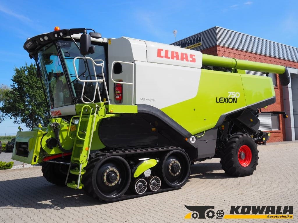 Claas Lexion 750TT + V900 - Θεριζοαλωνιστική μηχανή: φωτογραφία 1 Claas Lexion 750TT + V900 - Θεριζοαλωνιστική μηχανή: φωτογραφία 1