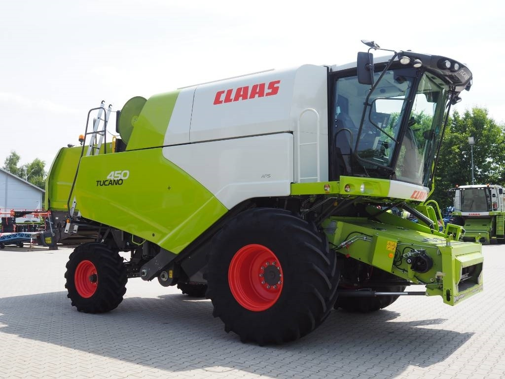 Claas Tucano 450 + V770 - Θεριζοαλωνιστική μηχανή: φωτογραφία 4 Claas Tucano 450 + V770 - Θεριζοαλωνιστική μηχανή: φωτογραφία 4