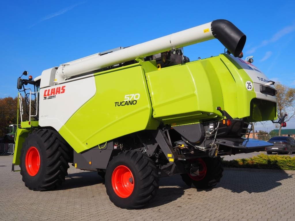 Claas Tucano 570 GPS + V770  - Θεριζοαλωνιστική μηχανή: φωτογραφία 2 Claas Tucano 570 GPS + V770  - Θεριζοαλωνιστική μηχανή: φωτογραφία 2