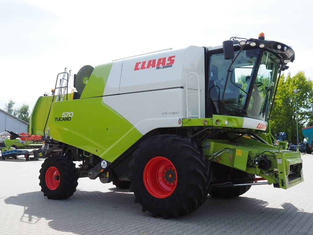 Claas Tucano 570 + V770 - Θεριζοαλωνιστική μηχανή: φωτογραφία 4 Claas Tucano 570 + V770 - Θεριζοαλωνιστική μηχανή: φωτογραφία 4