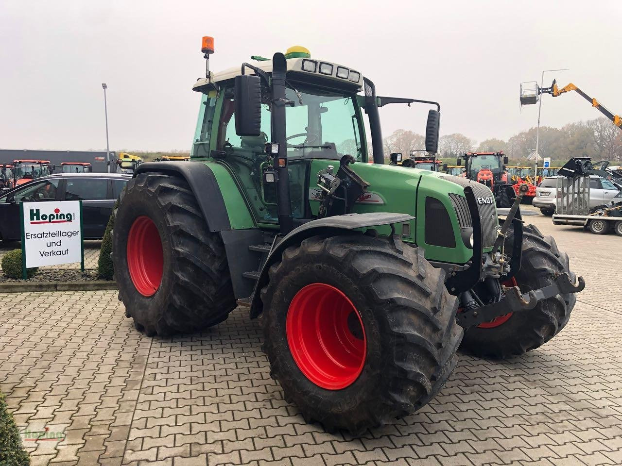 Fendt 716 Vario Favorit - Τρακτέρ: φωτογραφία 3 Fendt 716 Vario Favorit - Τρακτέρ: φωτογραφία 3