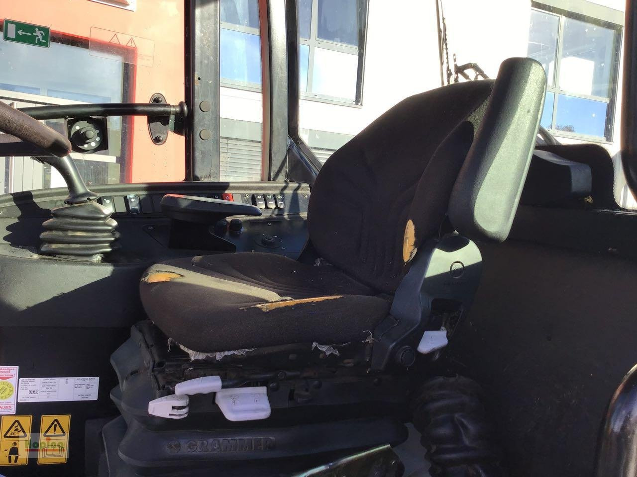 Ελαστιχοφόρος φορτωτής JCB 409: φωτογραφία 8