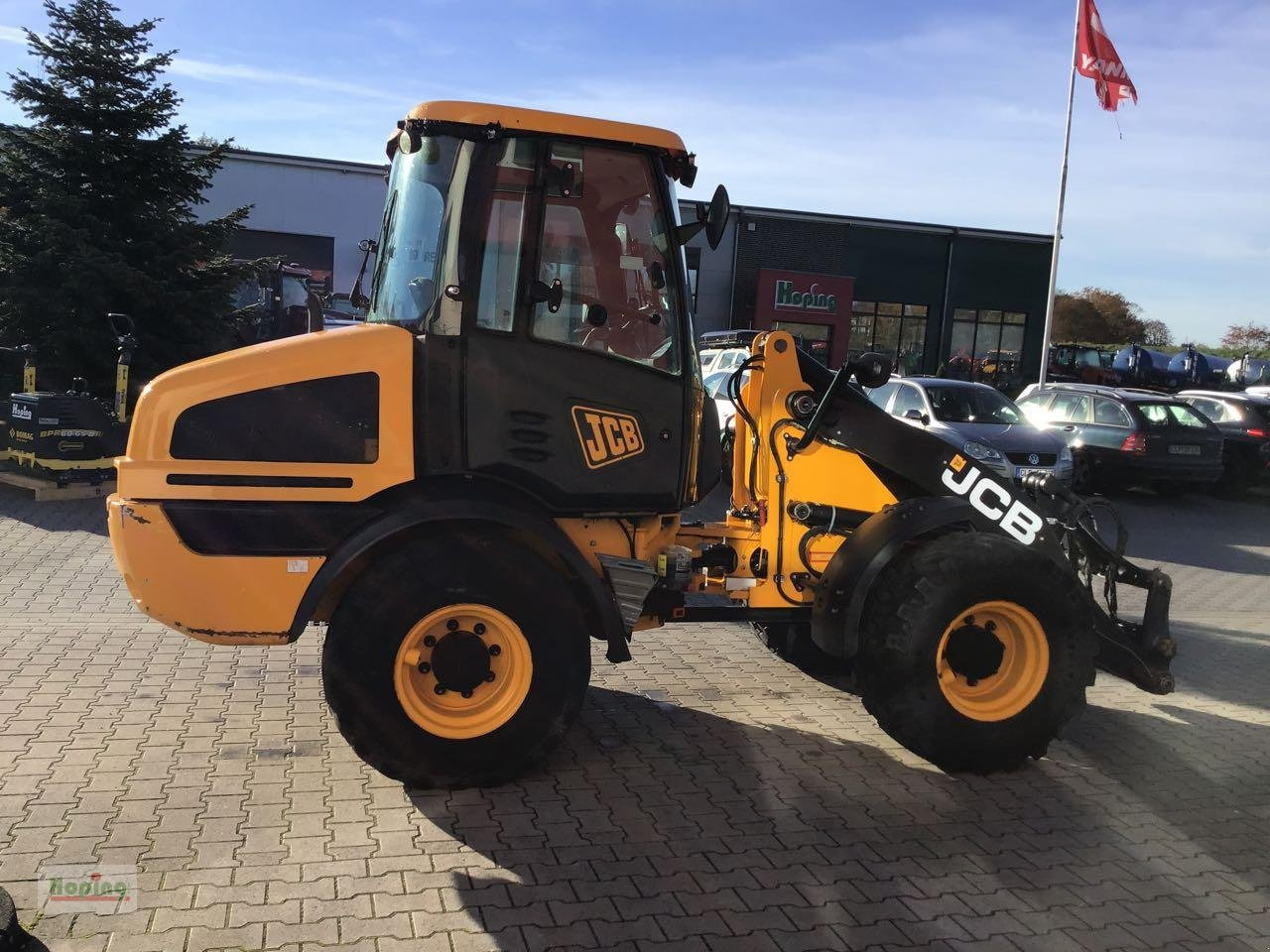JCB 409 - Ελαστιχοφόρος φορτωτής: φωτογραφία 5 JCB 409 - Ελαστιχοφόρος φορτωτής: φωτογραφία 5
