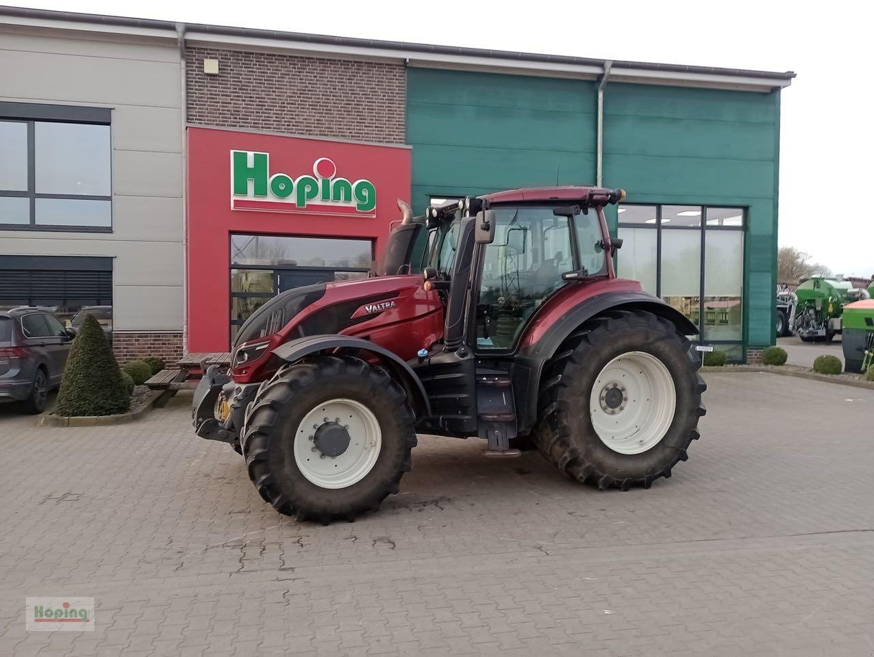 Valtra T 154 V - Τρακτέρ: φωτογραφία 1 Valtra T 154 V - Τρακτέρ: φωτογραφία 1