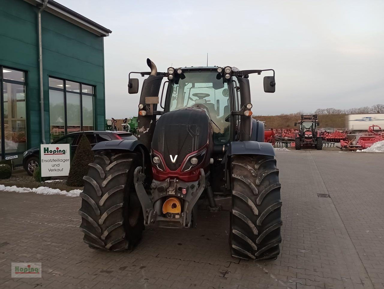 Valtra T 154 V - Τρακτέρ: φωτογραφία 2 Valtra T 154 V - Τρακτέρ: φωτογραφία 2