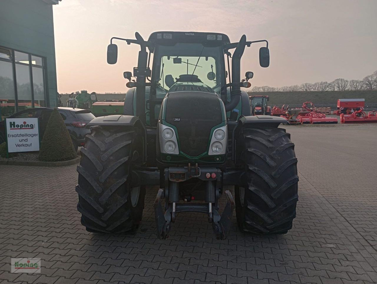 Valtra T203 D - Τρακτέρ: φωτογραφία 2 Valtra T203 D - Τρακτέρ: φωτογραφία 2