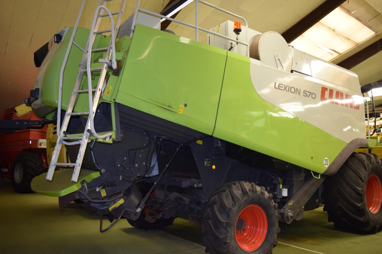 CLAAS Lexion 570 *3-D* *4x4* - Θεριζοαλωνιστική μηχανή: φωτογραφία 4 CLAAS Lexion 570 *3-D* *4x4* - Θεριζοαλωνιστική μηχανή: φωτογραφία 4