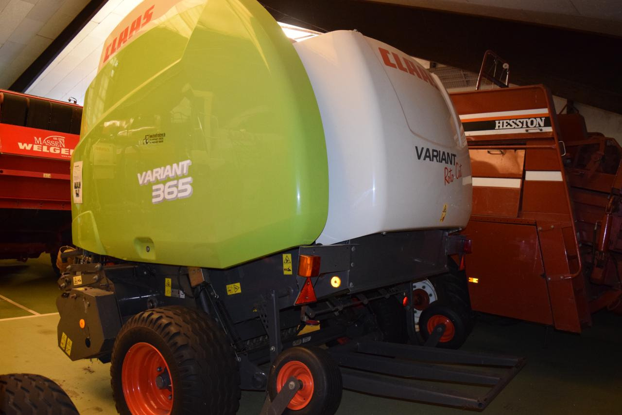 CLAAS Variant 365 RC - Χορτοδετική μηχανή στρόγγυλης μπάλας: φωτογραφία 4 CLAAS Variant 365 RC - Χορτοδετική μηχανή στρόγγυλης μπάλας: φωτογραφία 4