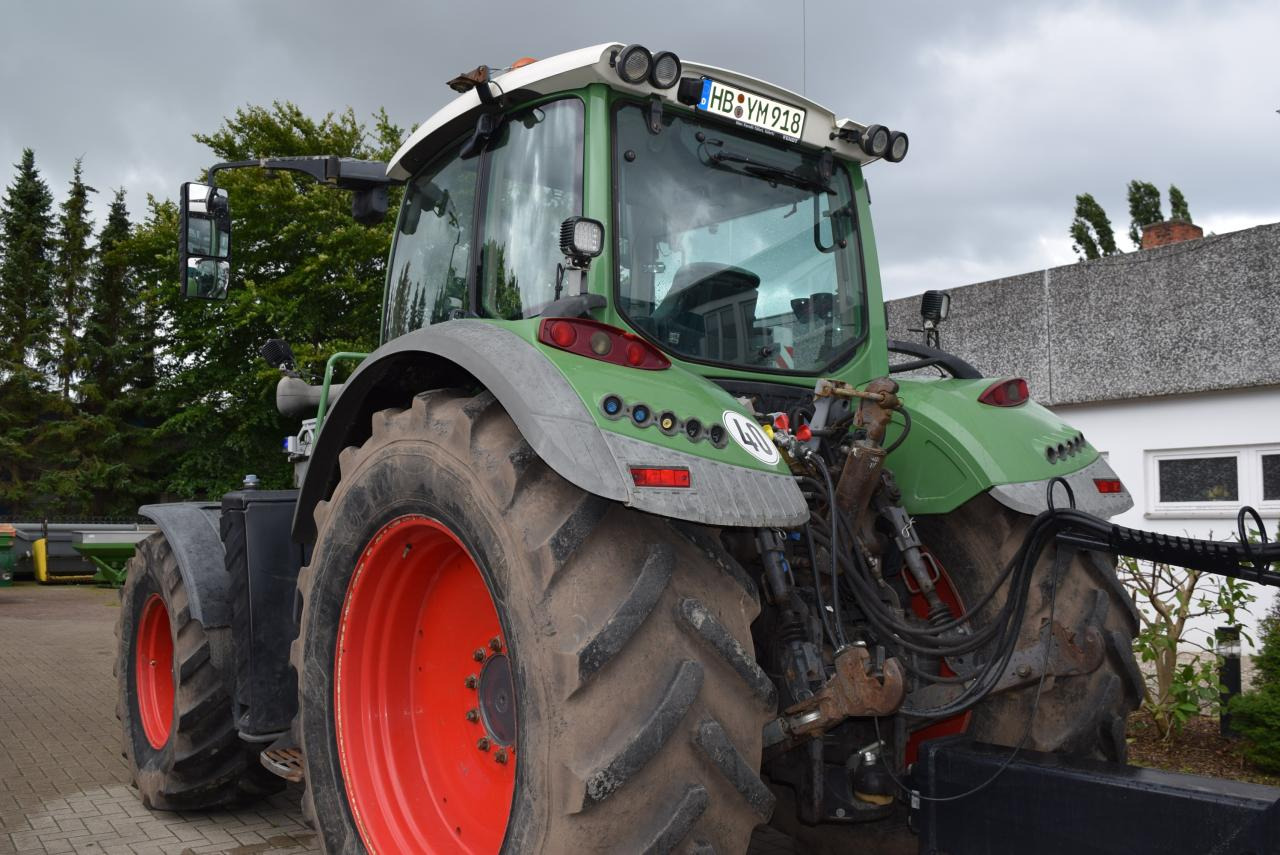 Fendt 724 Vario TMS SCR ProfiPlus - Τρακτέρ: φωτογραφία 5 Fendt 724 Vario TMS SCR ProfiPlus - Τρακτέρ: φωτογραφία 5