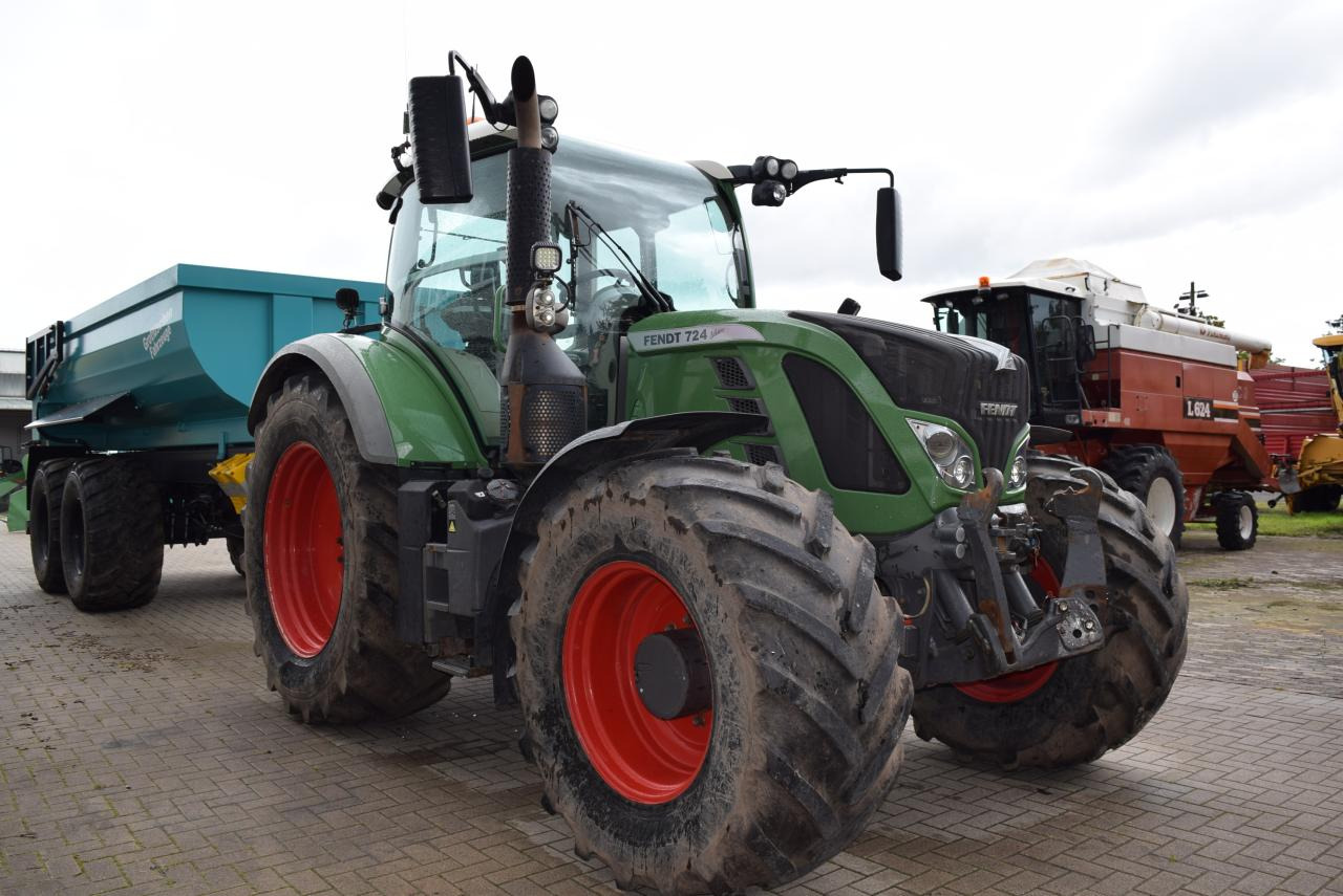 Fendt 724 Vario TMS SCR ProfiPlus - Τρακτέρ: φωτογραφία 1 Fendt 724 Vario TMS SCR ProfiPlus - Τρακτέρ: φωτογραφία 1