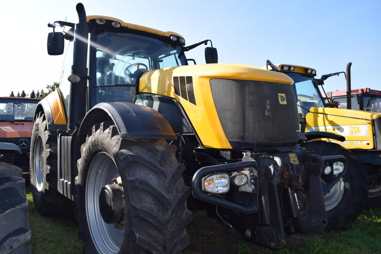 JCB Fastrac 8250 - Τρακτέρ: φωτογραφία 1 JCB Fastrac 8250 - Τρακτέρ: φωτογραφία 1