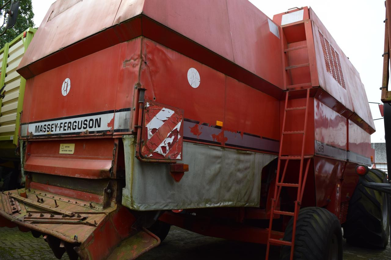 Massey Ferguson MF 38 - Θεριζοαλωνιστική μηχανή: φωτογραφία 5 Massey Ferguson MF 38 - Θεριζοαλωνιστική μηχανή: φωτογραφία 5