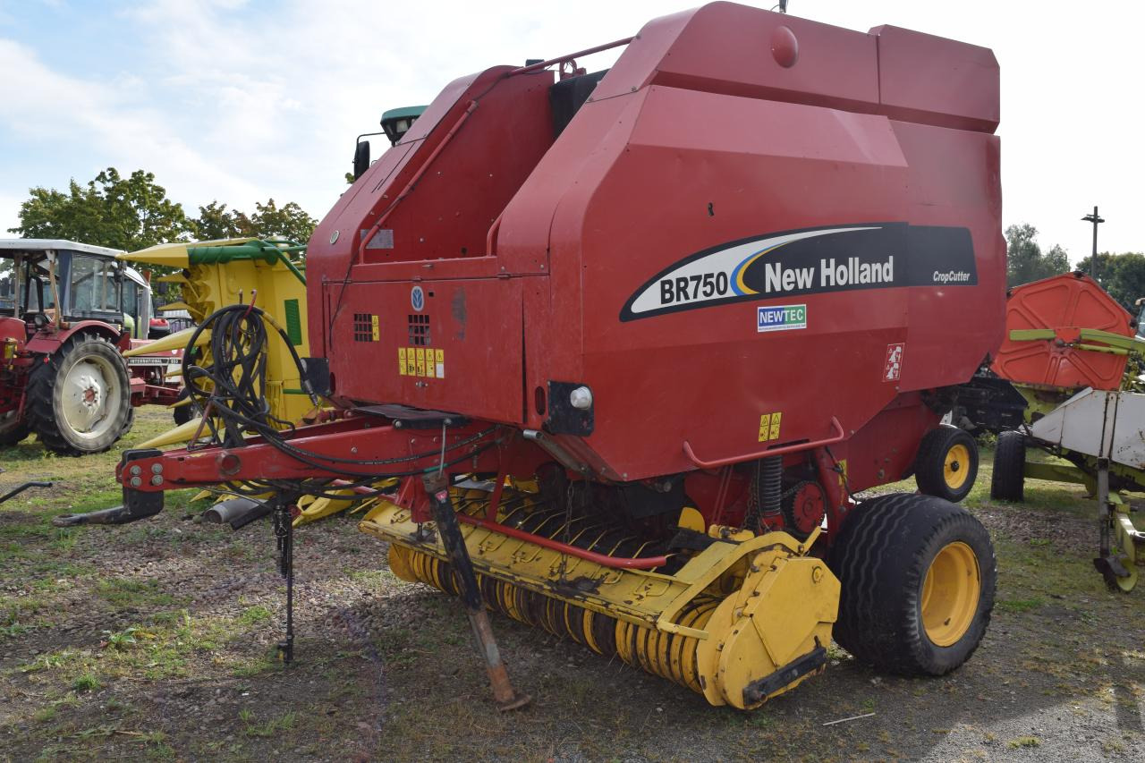 New Holland BR 750 CropCutter - Χορτοδετική μηχανή στρόγγυλης μπάλας: φωτογραφία 1 New Holland BR 750 CropCutter - Χορτοδετική μηχανή στρόγγυλης μπάλας: φωτογραφία 1