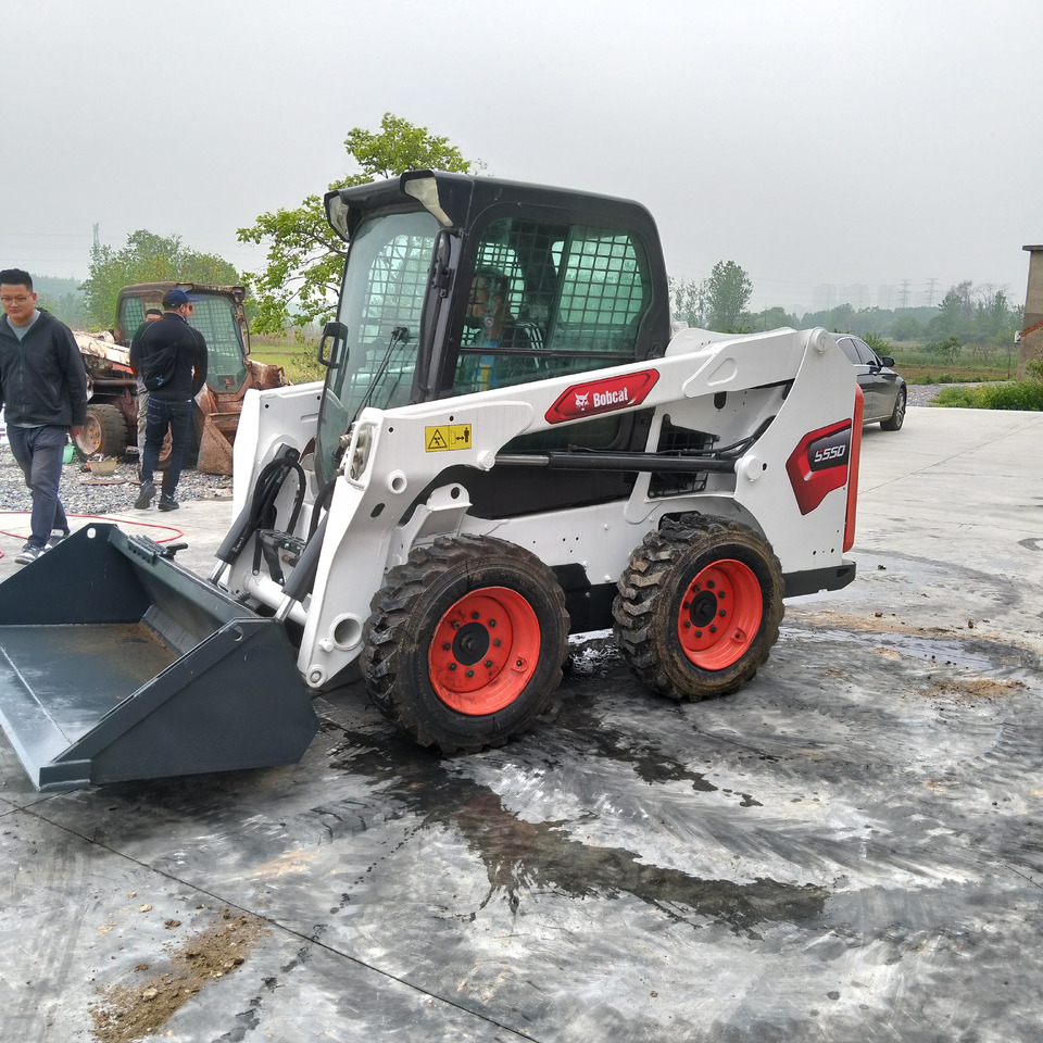 BOBCAT S550 - Φορτωτής πλάγιας ολίσθησης: φωτογραφία 2 BOBCAT S550 - Φορτωτής πλάγιας ολίσθησης: φωτογραφία 2