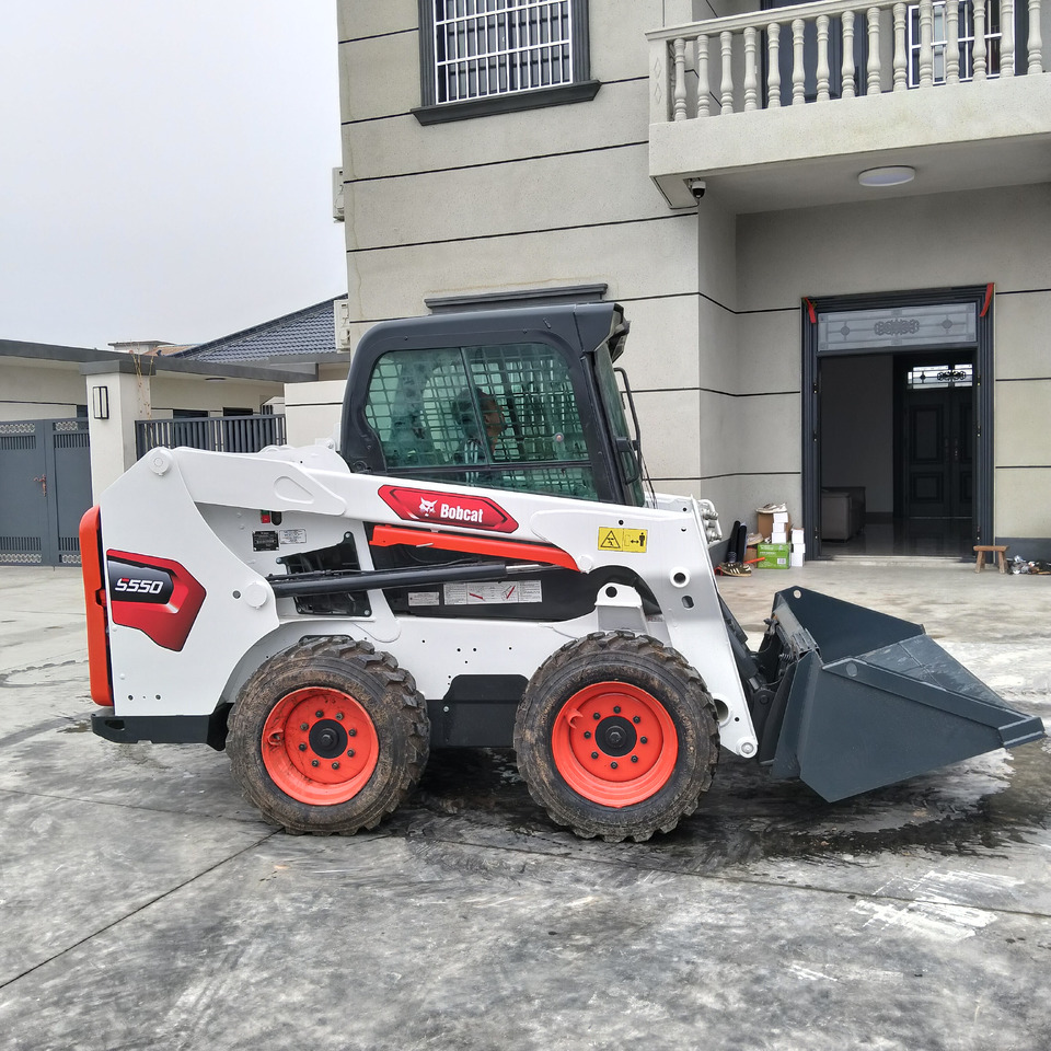 BOBCAT S550 - Φορτωτής πλάγιας ολίσθησης: φωτογραφία 1 BOBCAT S550 - Φορτωτής πλάγιας ολίσθησης: φωτογραφία 1