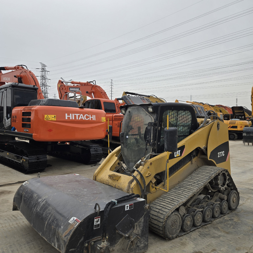 CATERPILLAR 277C - Φορτωτής πλάγιας ολίσθησης: φωτογραφία 4 CATERPILLAR 277C - Φορτωτής πλάγιας ολίσθησης: φωτογραφία 4