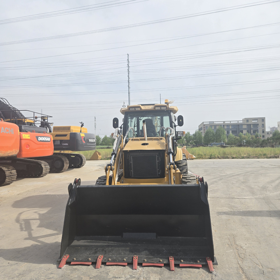 CATERPILLAR 426F - Φορτωτής εκσκαφέας: φωτογραφία 3 CATERPILLAR 426F - Φορτωτής εκσκαφέας: φωτογραφία 3