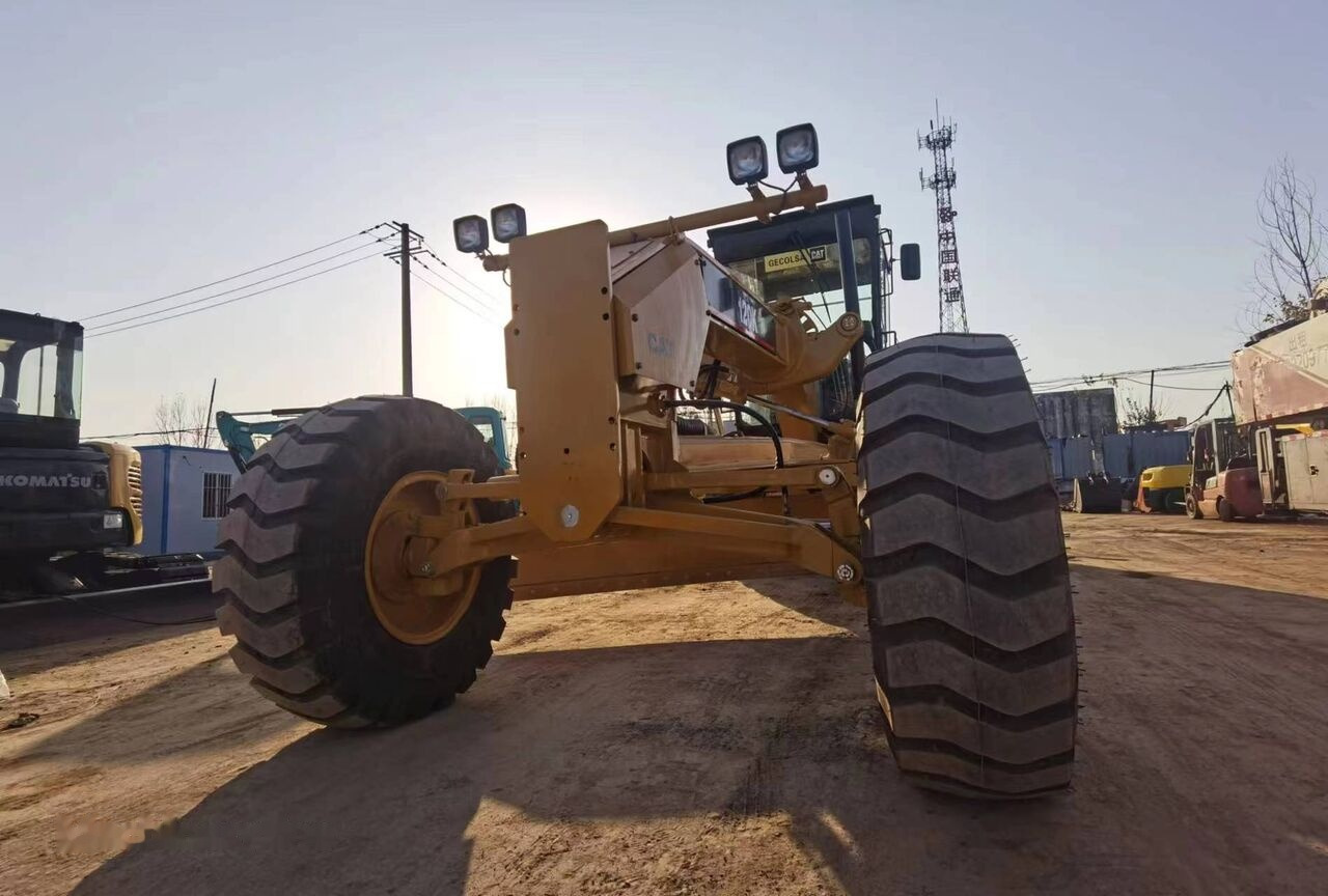 Caterpillar 120K - Γκρέιντερ: φωτογραφία 1 Caterpillar 120K - Γκρέιντερ: φωτογραφία 1