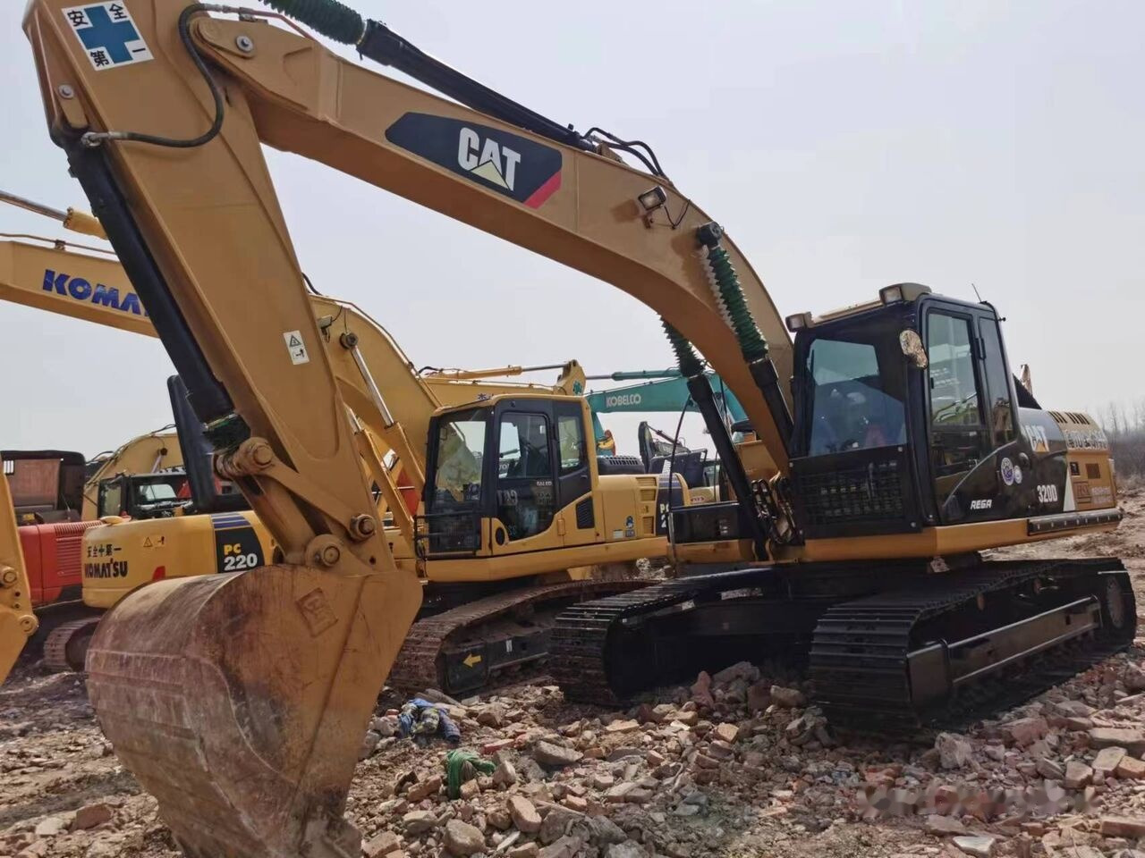 Ερπυστριοφόρος εκσκαφέας Caterpillar 320D: φωτογραφία 6 Ερπυστριοφόρος εκσκαφέας Caterpillar 320D: φωτογραφία 6