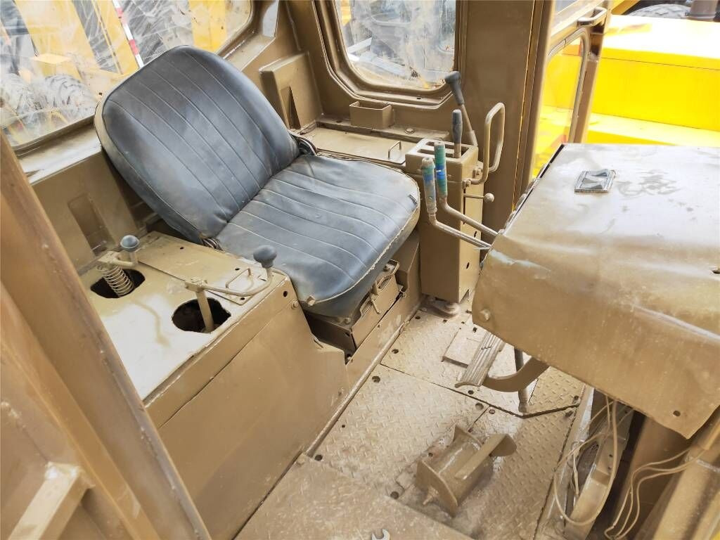 Caterpillar D 7 G - Μπουλντόζα: φωτογραφία 4 Caterpillar D 7 G - Μπουλντόζα: φωτογραφία 4