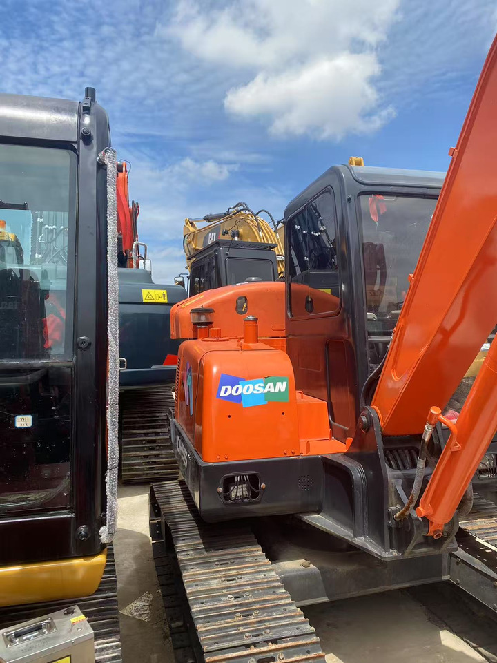 Doosan DH55 - Μίνι εκσκαφέας: φωτογραφία 2 Doosan DH55 - Μίνι εκσκαφέας: φωτογραφία 2