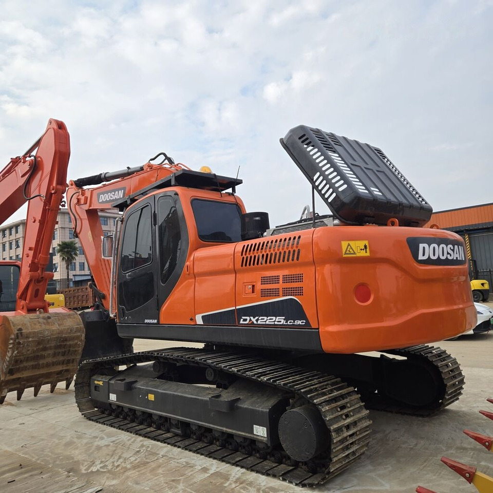 Doosan DX225LC - Ερπυστριοφόρος εκσκαφέας: φωτογραφία 1 Doosan DX225LC - Ερπυστριοφόρος εκσκαφέας: φωτογραφία 1