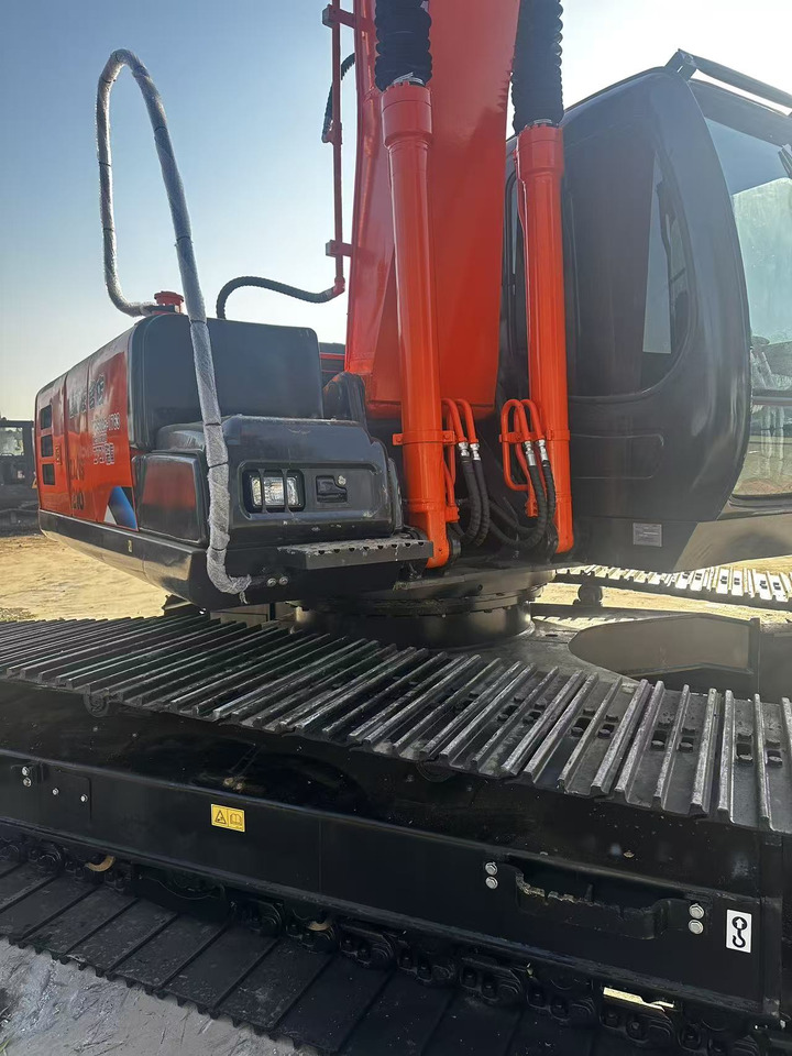 HITACHI ZX210 - Εκσκαφέας: φωτογραφία 4 HITACHI ZX210 - Εκσκαφέας: φωτογραφία 4