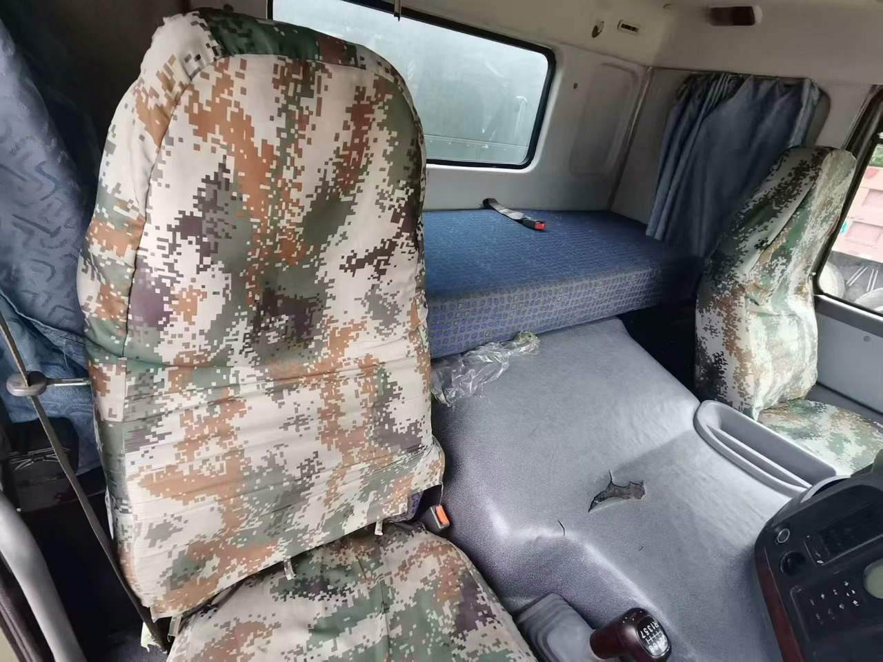 HOWO - Φορτηγό βυτιοφόρο: φωτογραφία 4 HOWO - Φορτηγό βυτιοφόρο: φωτογραφία 4