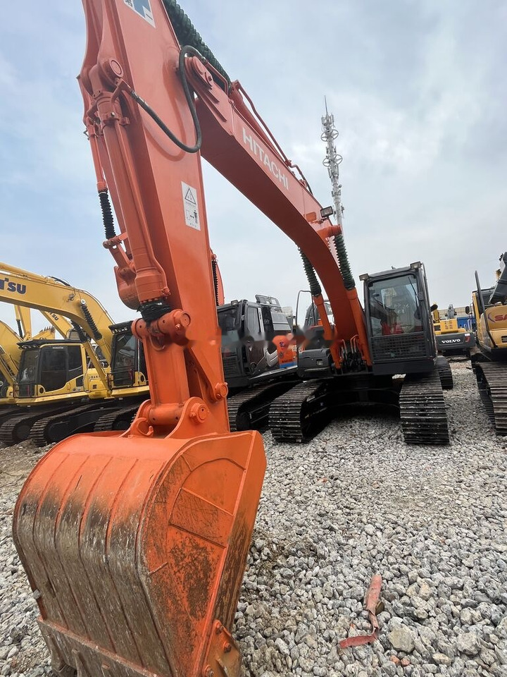 Hitachi ZX200 - Ερπυστριοφόρος εκσκαφέας: φωτογραφία 2 Hitachi ZX200 - Ερπυστριοφόρος εκσκαφέας: φωτογραφία 2