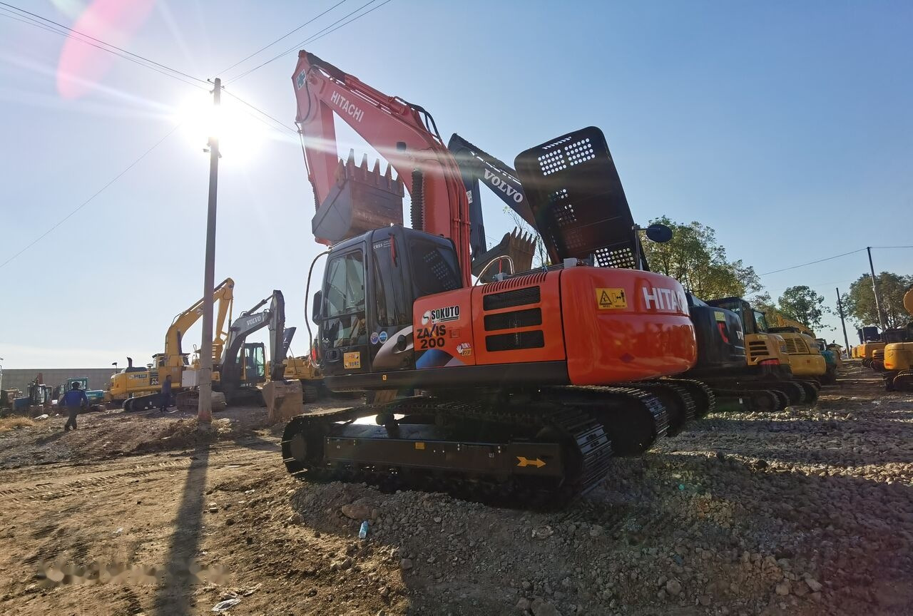 Hitachi ZX200 - Ερπυστριοφόρος εκσκαφέας: φωτογραφία 1 Hitachi ZX200 - Ερπυστριοφόρος εκσκαφέας: φωτογραφία 1