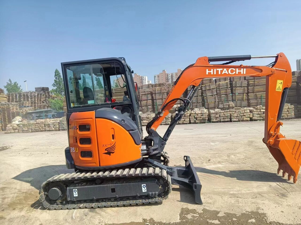 Hitachi ZX35U-5A - Μίνι εκσκαφέας: φωτογραφία 5 Hitachi ZX35U-5A - Μίνι εκσκαφέας: φωτογραφία 5