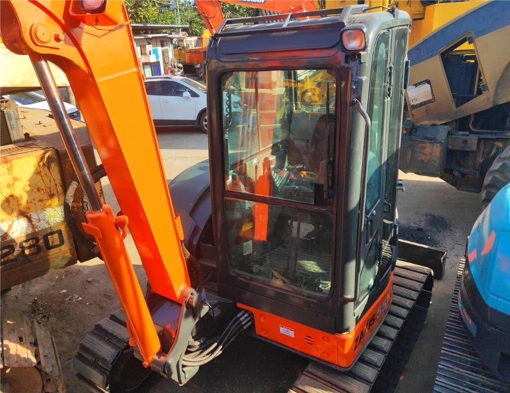 Hitachi ZX55UR - Μίνι εκσκαφέας: φωτογραφία 4 Hitachi ZX55UR - Μίνι εκσκαφέας: φωτογραφία 4