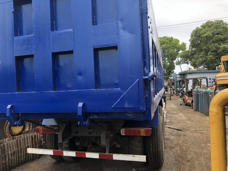 Howo 375 - Φορτηγό ανατρεπόμενο: φωτογραφία 5 Howo 375 - Φορτηγό ανατρεπόμενο: φωτογραφία 5