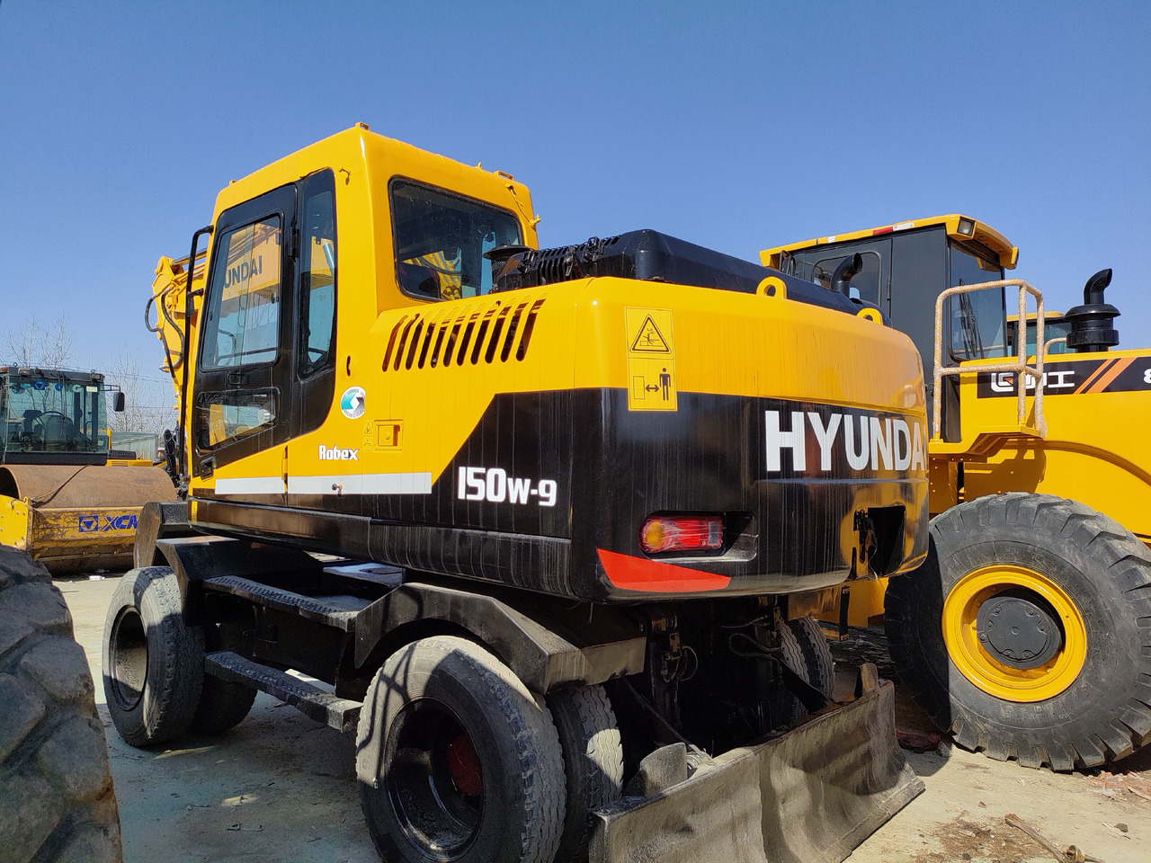 Hyundai R150W-9 - Τροχοφόρος εκσκαφέας: φωτογραφία 3 Hyundai R150W-9 - Τροχοφόρος εκσκαφέας: φωτογραφία 3