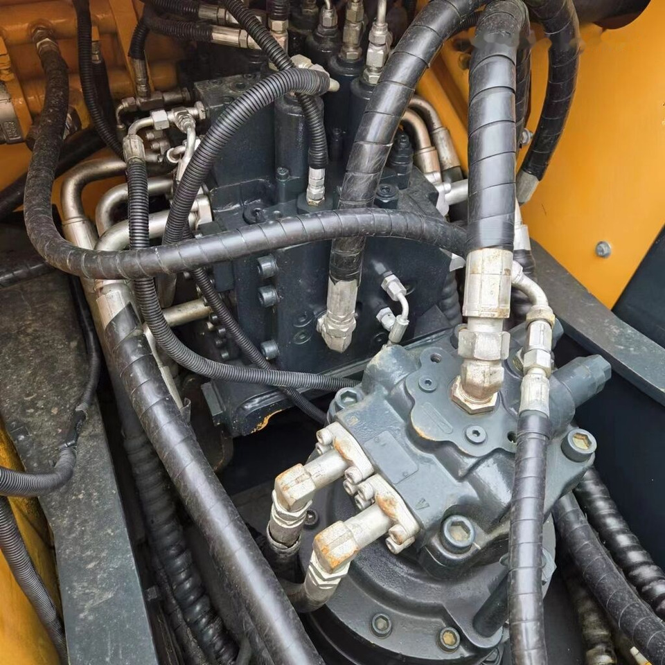 Ερπυστριοφόρος εκσκαφέας Hyundai R210-9S: φωτογραφία 6 Ερπυστριοφόρος εκσκαφέας Hyundai R210-9S: φωτογραφία 6