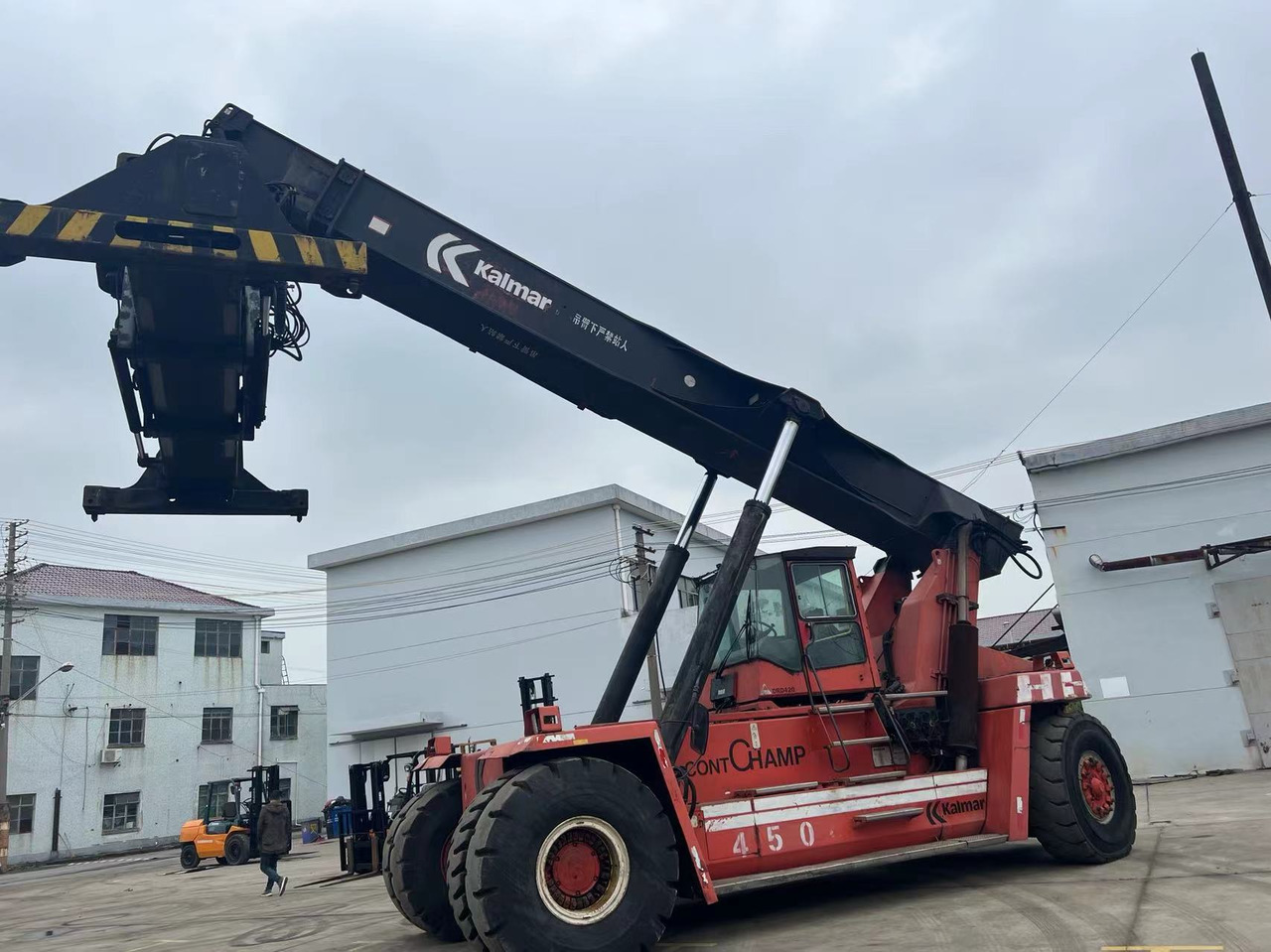 KALMAR - Reachstacker: φωτογραφία 3 KALMAR - Reachstacker: φωτογραφία 3