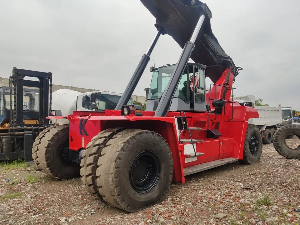Reachstacker KALMAR: φωτογραφία 6 Reachstacker KALMAR: φωτογραφία 6