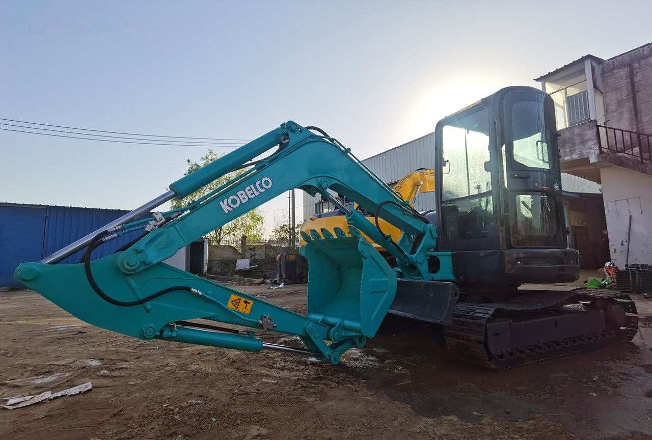 Kobelco SK55 - Μίνι εκσκαφέας: φωτογραφία 3 Kobelco SK55 - Μίνι εκσκαφέας: φωτογραφία 3