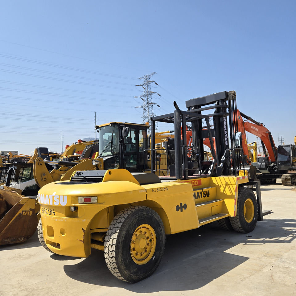 Komatsu FD200 - Πετρελαιοκίνητο περονοφόρο: φωτογραφία 1 Komatsu FD200 - Πετρελαιοκίνητο περονοφόρο: φωτογραφία 1