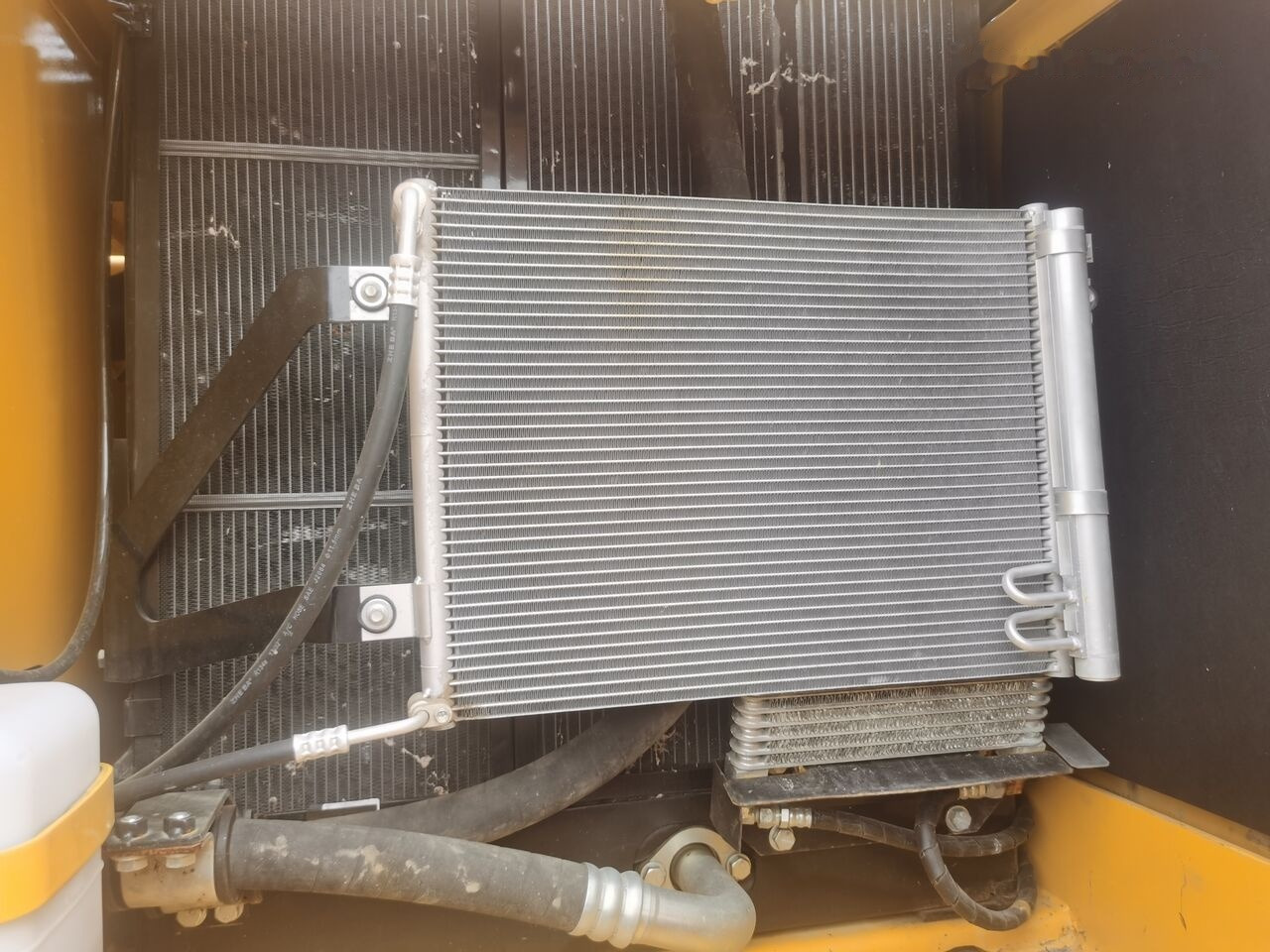 Komatsu PC200-8 - Ερπυστριοφόρος εκσκαφέας: φωτογραφία 2 Komatsu PC200-8 - Ερπυστριοφόρος εκσκαφέας: φωτογραφία 2