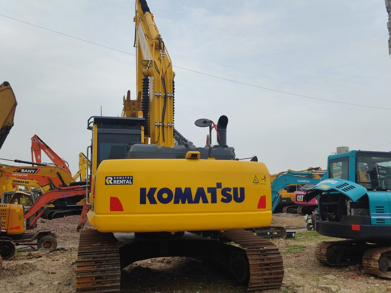 Komatsu PC240LC - Ερπυστριοφόρος εκσκαφέας: φωτογραφία 4 Komatsu PC240LC - Ερπυστριοφόρος εκσκαφέας: φωτογραφία 4