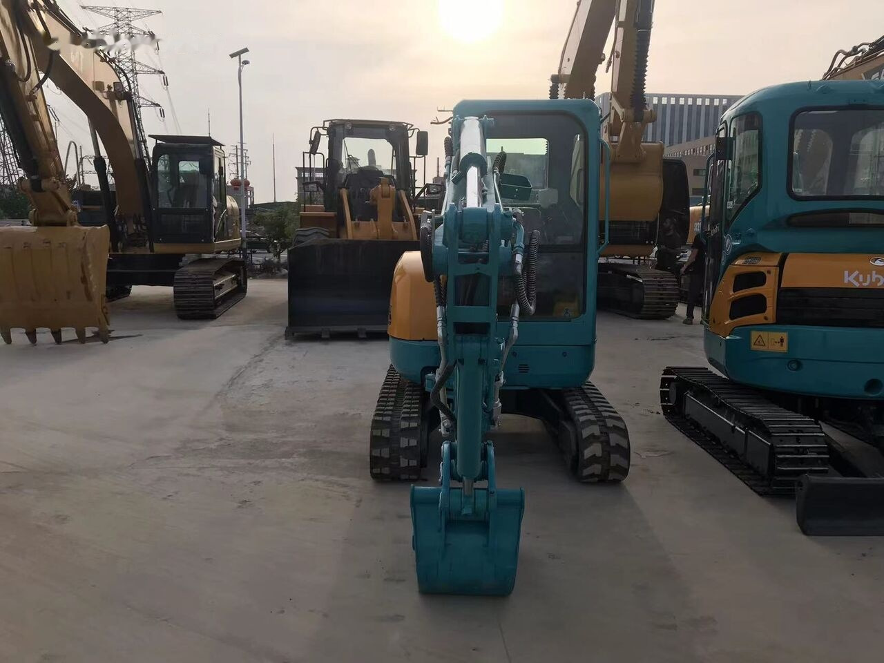 Kubota U25 - Μίνι εκσκαφέας: φωτογραφία 3 Kubota U25 - Μίνι εκσκαφέας: φωτογραφία 3