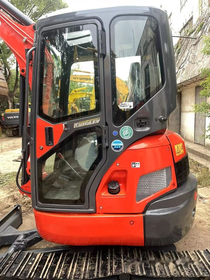 Kubota U35 - Μίνι εκσκαφέας: φωτογραφία 4 Kubota U35 - Μίνι εκσκαφέας: φωτογραφία 4