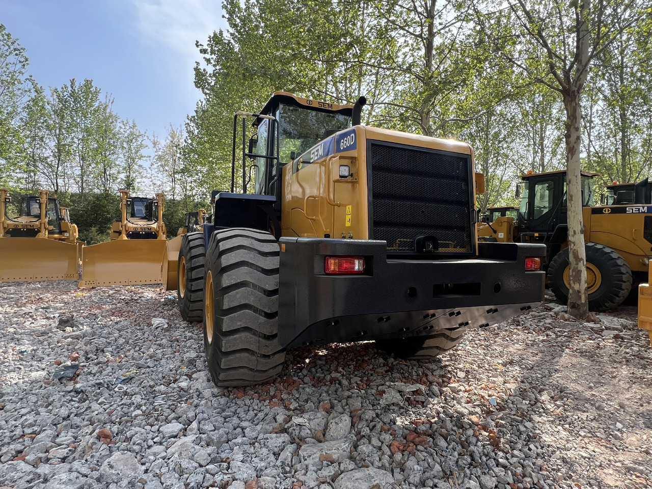 SEM SEM660D - Ελαστιχοφόρος φορτωτής: φωτογραφία 3 SEM SEM660D - Ελαστιχοφόρος φορτωτής: φωτογραφία 3