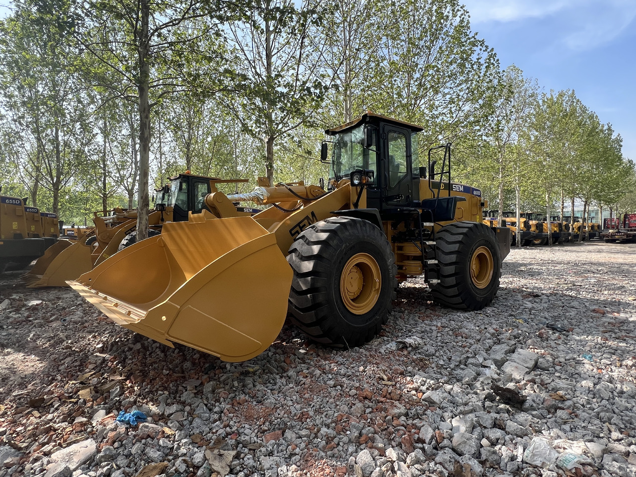 SEM SEM660D - Ελαστιχοφόρος φορτωτής: φωτογραφία 5 SEM SEM660D - Ελαστιχοφόρος φορτωτής: φωτογραφία 5