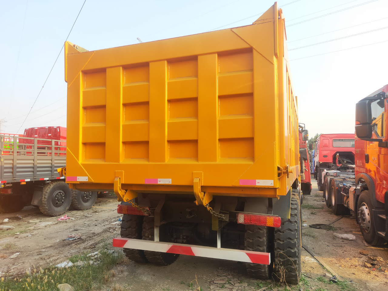 SHACMAN F3000 - Φορτηγό ανατρεπόμενο: φωτογραφία 5 SHACMAN F3000 - Φορτηγό ανατρεπόμενο: φωτογραφία 5