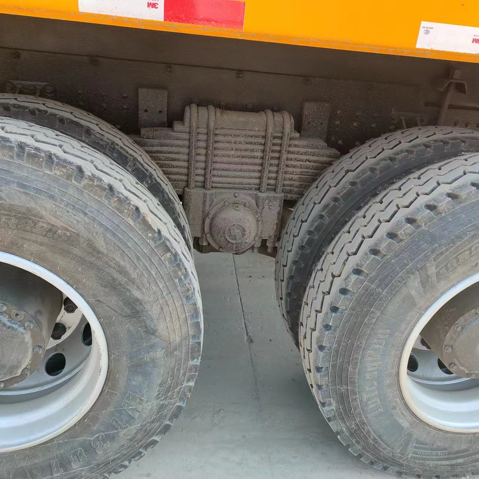 SHACMAN F3000 - Φορτηγό ανατρεπόμενο: φωτογραφία 1 SHACMAN F3000 - Φορτηγό ανατρεπόμενο: φωτογραφία 1