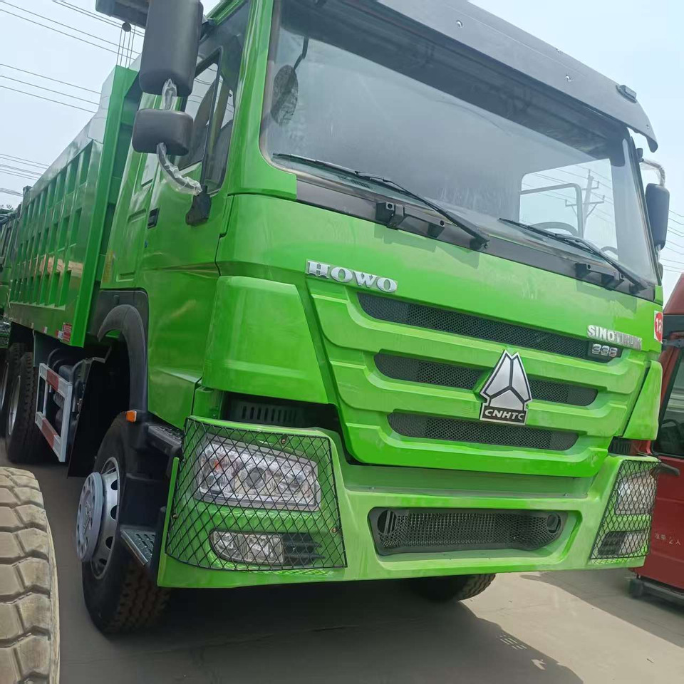 SINOTRUK HOWO 6x4 - Φορτηγό ανατρεπόμενο: φωτογραφία 2 SINOTRUK HOWO 6x4 - Φορτηγό ανατρεπόμενο: φωτογραφία 2