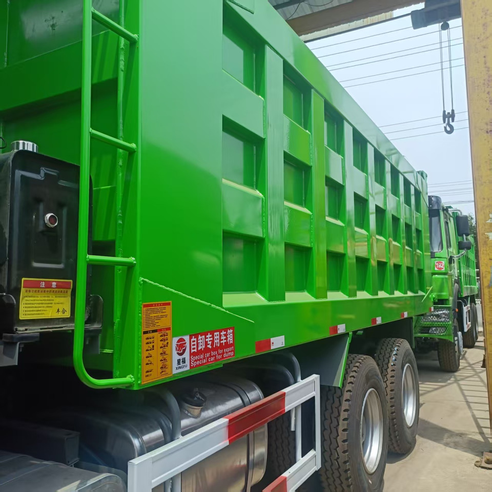 SINOTRUK HOWO 6x4 - Φορτηγό ανατρεπόμενο: φωτογραφία 4 SINOTRUK HOWO 6x4 - Φορτηγό ανατρεπόμενο: φωτογραφία 4